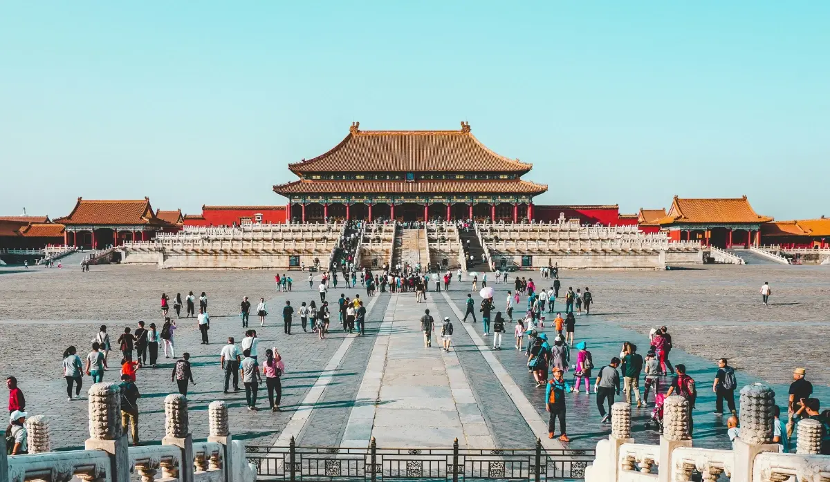 CHINA'S SUMMER ECONOMY BOOSTS GLOBAL GROWTH