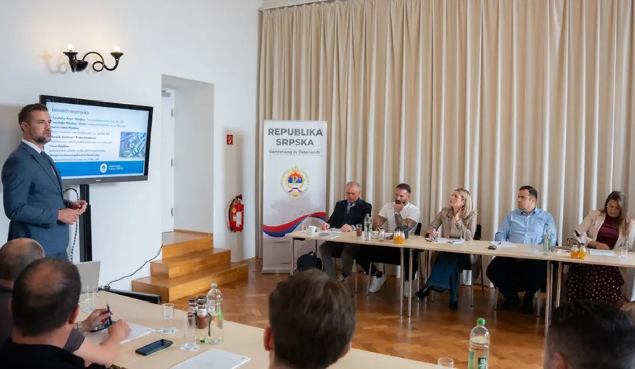 INVESTMENT POTENTIALS PRESENTED AT BUSINESS MEETING
