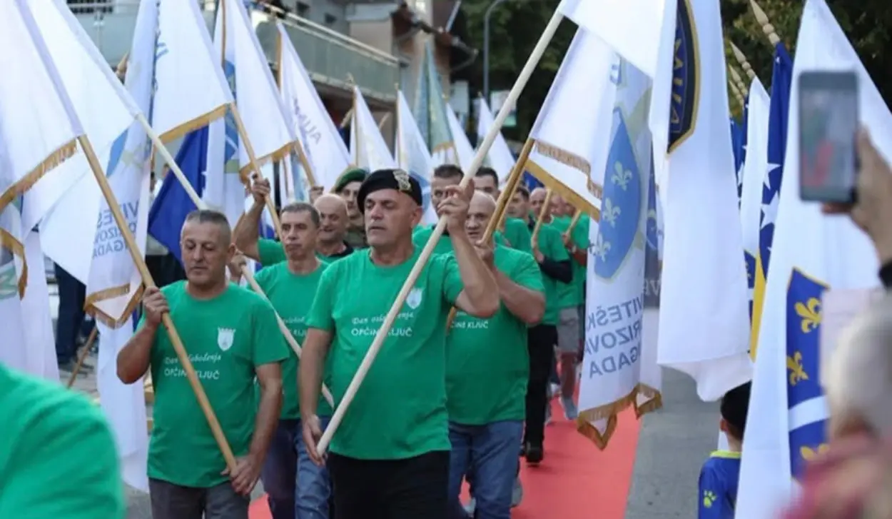 VETERANS OF SO-CALLED ARMY OF BiH CHANT WAR CRIES IN KLJUČ; COMMITTEE SEEKS RESPONSE FROM EUROPEAN OFFICIALS