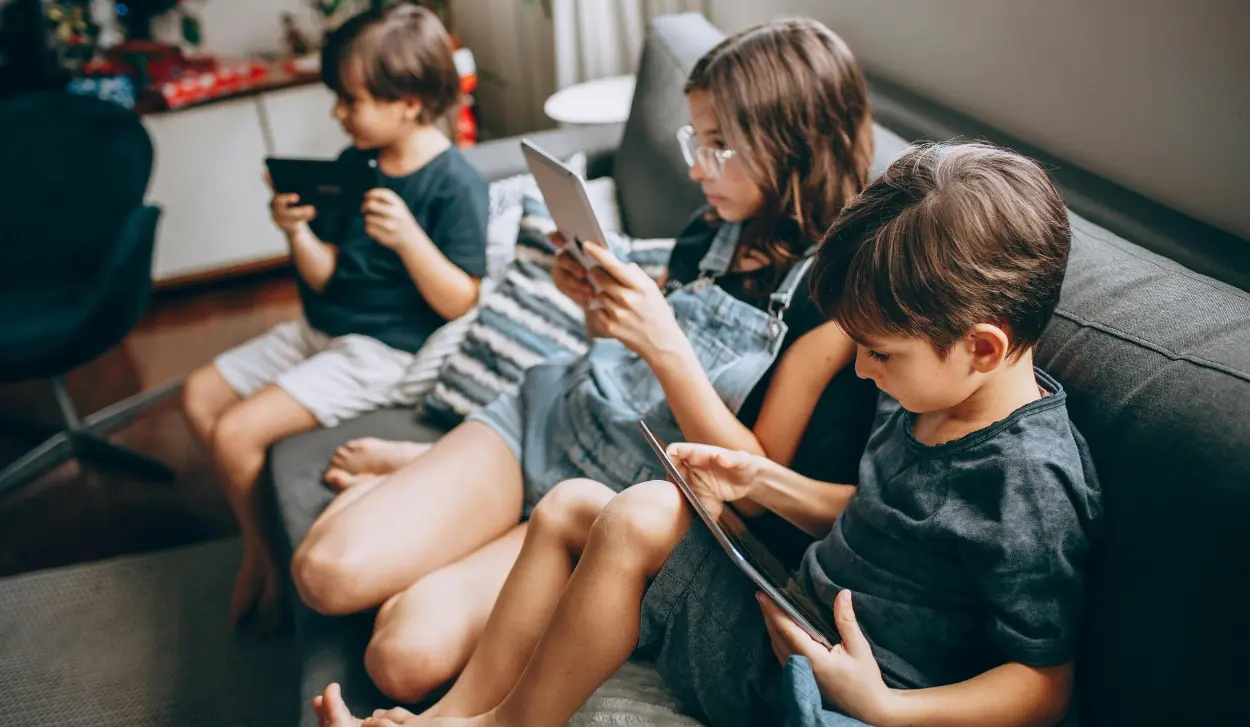 BRUSSELS PLANS TO BAN SOCIAL MEDIA USE FOR CHILDREN UNDER 13