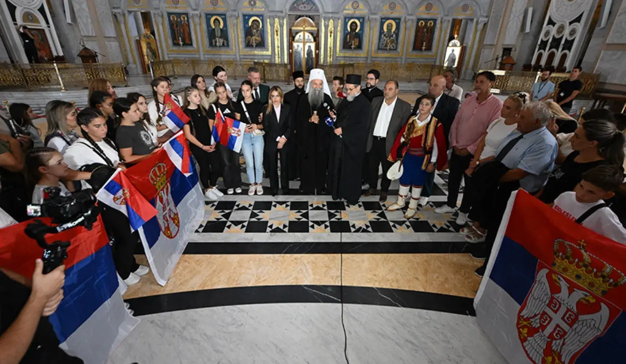 PATRIARCH PORFIRIJE RECEIVES PRIMARY SCHOOL PUPILS FROM SRPSKA AT CHURCH OF ST. SAVA