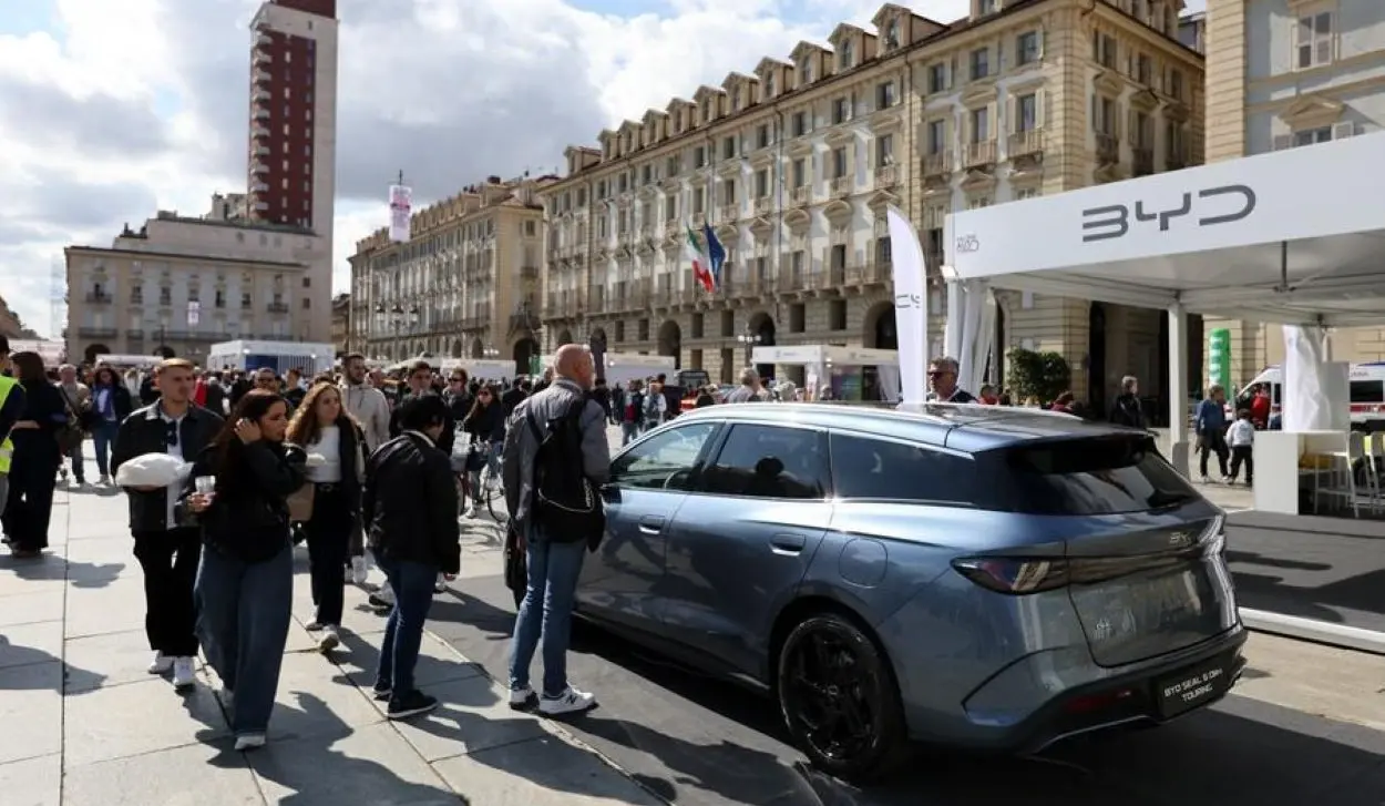 CHINESE CAR BRANDS TAKE CENTER STAGE IN TURIN
