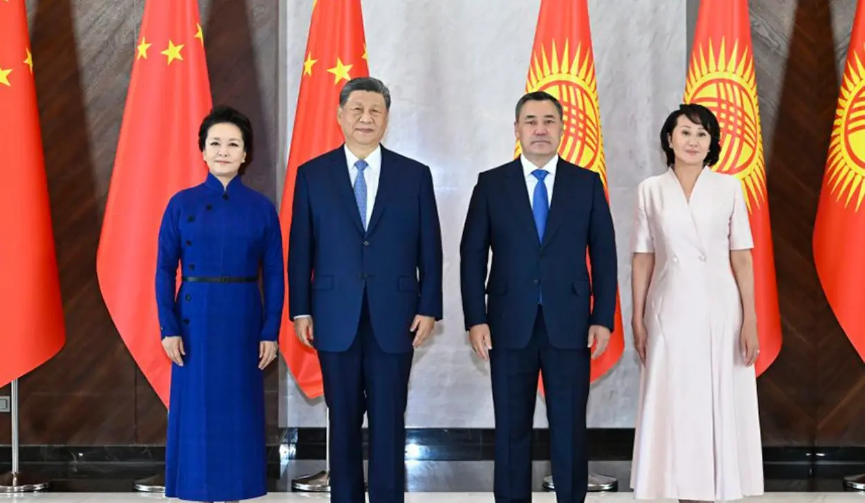 XI AND JABAROV SIGN DECLARATION ON COMPREHENSIVE STRATEGIC PARTNERSHIP