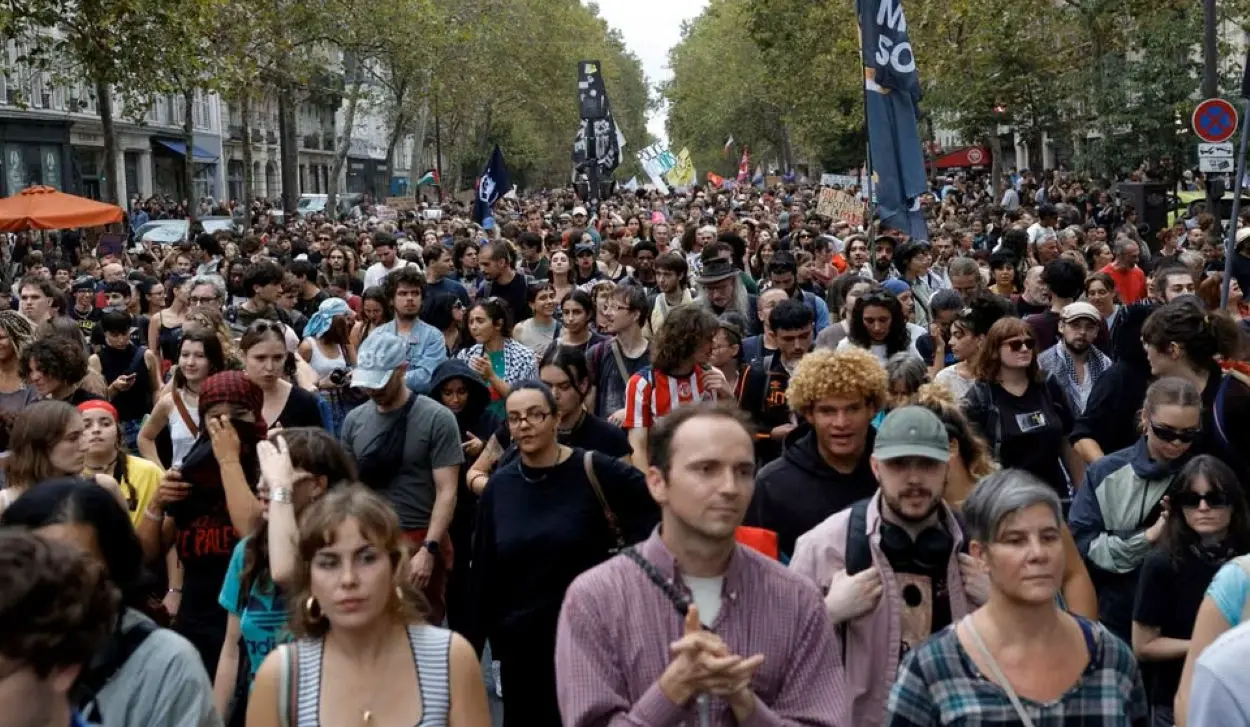 PROTESTERS OPPOSE BILL BROADENING POLICE USE OF FIREARMS