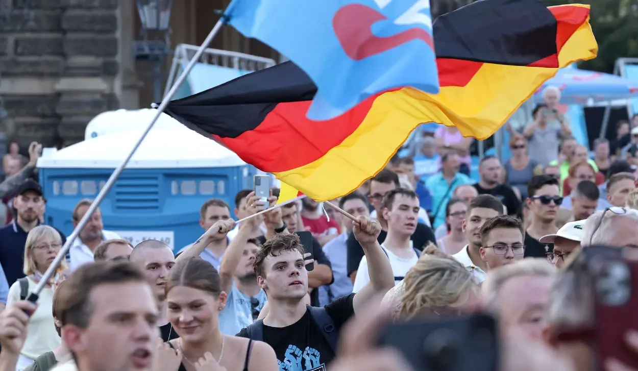 GROWING NUMBER OF GERMANS SUPPORT AfD