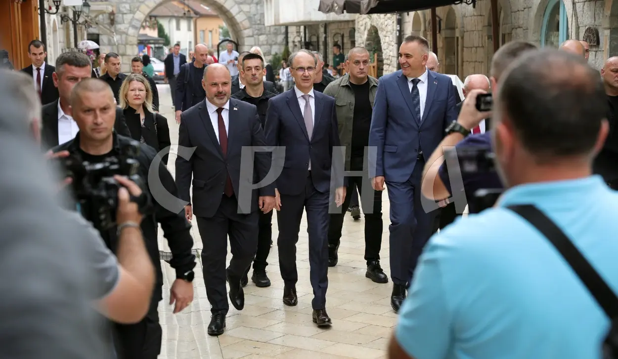 MACUT ARRIVES IN VIŠEGRAD, WELCOMED BY MINIĆ