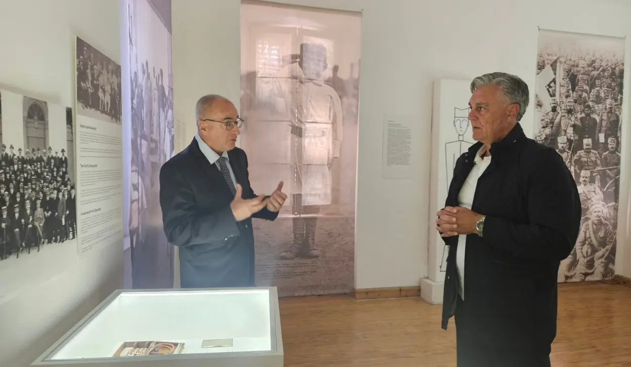 KARAN VISITS SERBIAN HOUSE ON CORFU