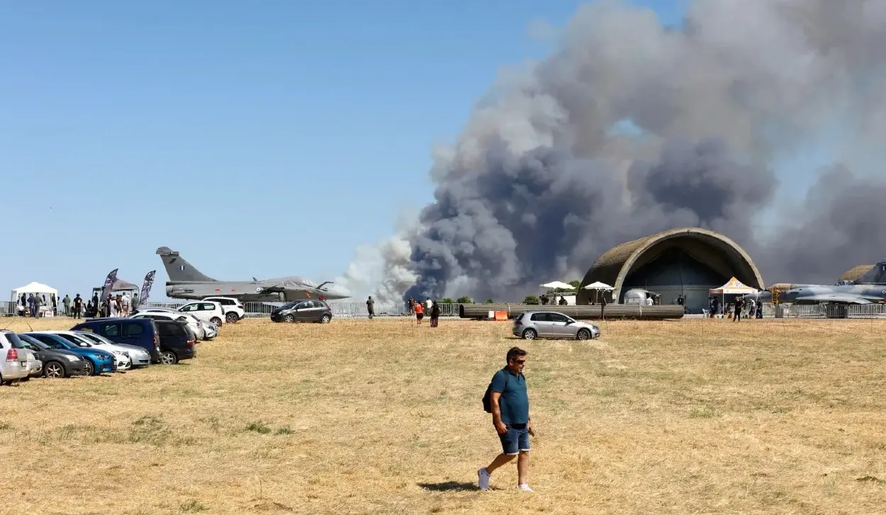 GREEK FIGHTER JET CRASHES DURING AIR SHOW