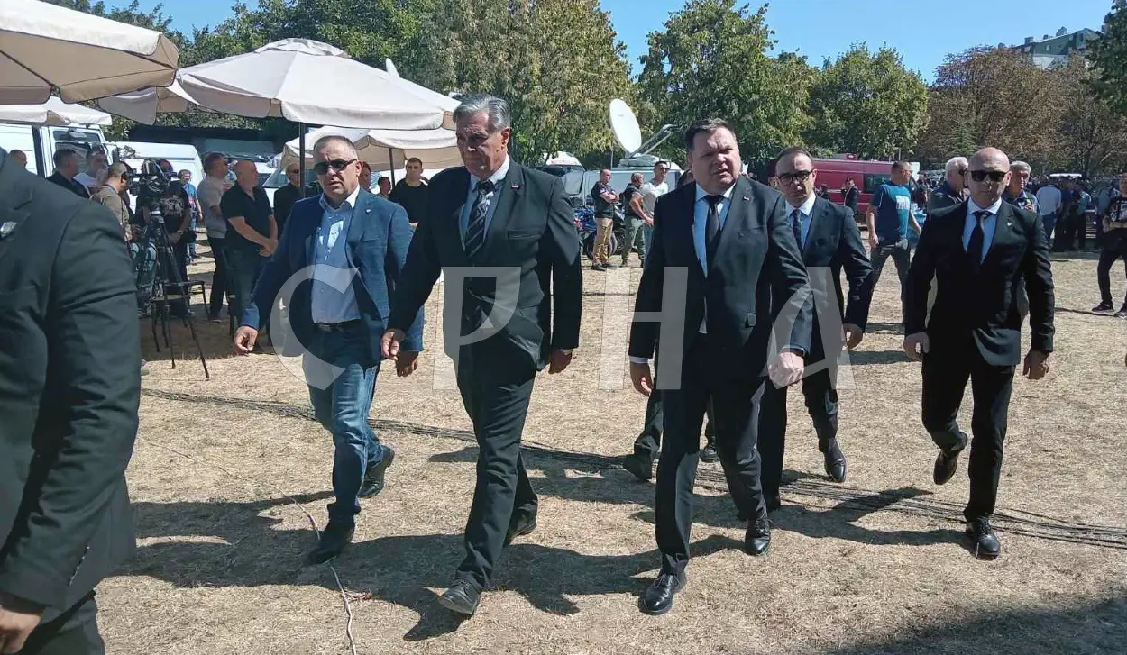 KARAN AND BUDIMIR PAY TRIBUTE TO GENERAL MLADIĆ AT CHURCH OF ST. LUKE