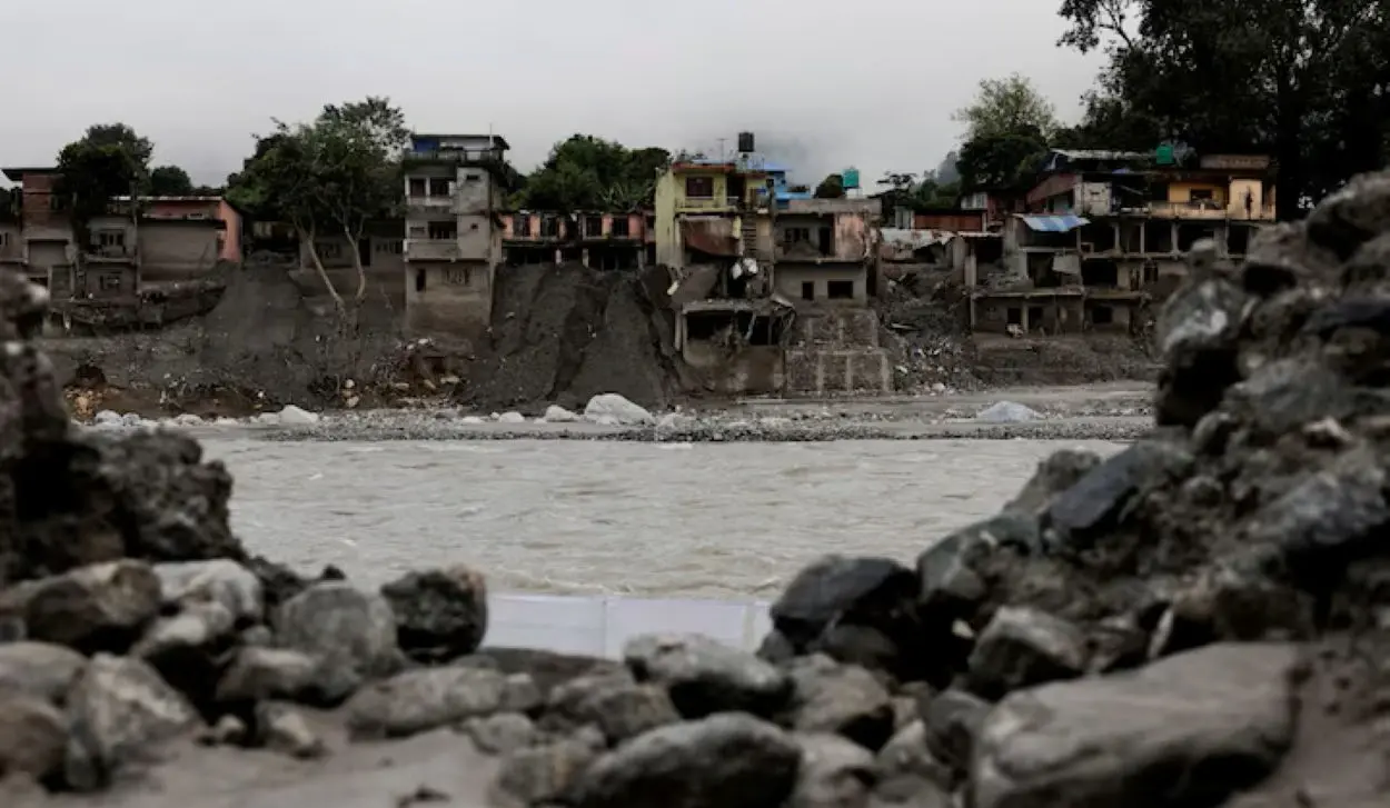 FLOODS AND LANDSLIDES KILL 70
