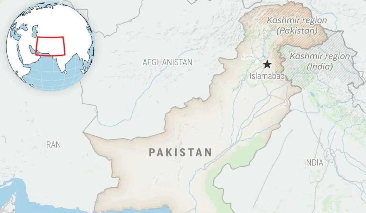 AT LEAST 11 KILLED IN SUICIDE ATTACK