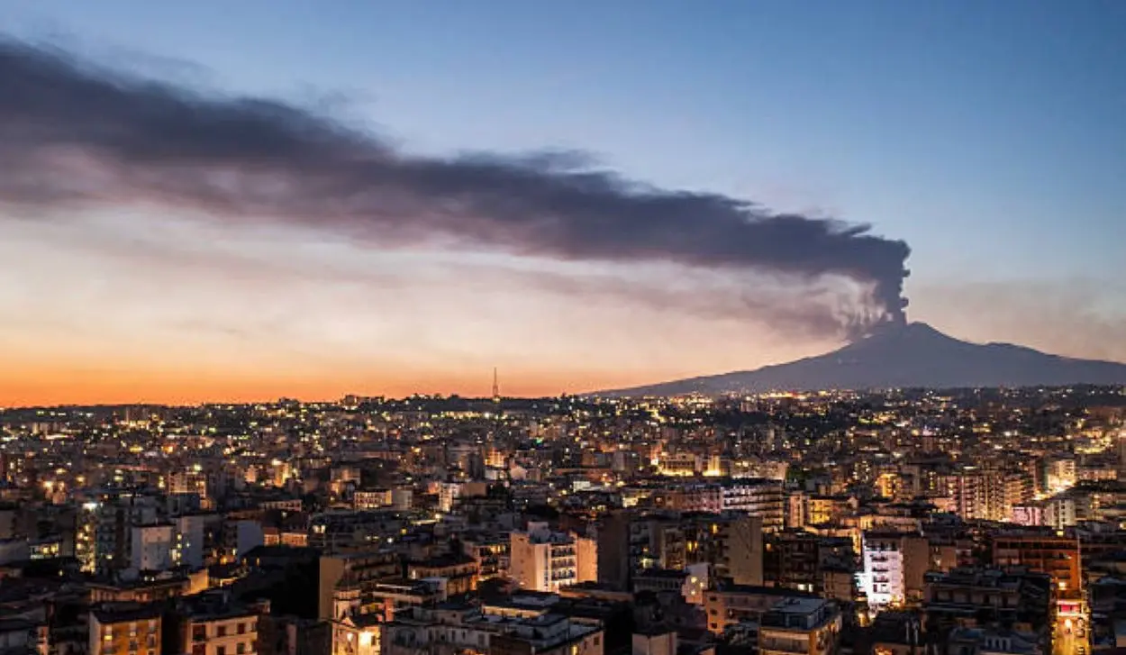 CLOSURE OF CATANIA AIRPORT EXTENDED DUE TO ETNA ERUPTION