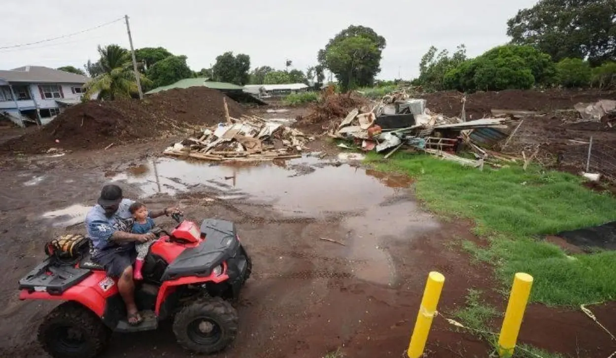 HURRICANE HITS BAJA CALIFORNIA PENINSULA