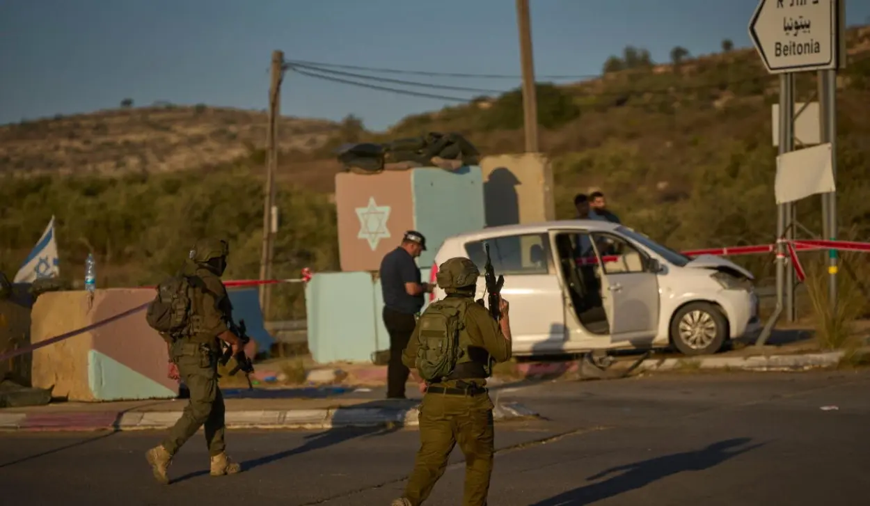 SON OF ISRAELI AMBASSADOR TO THE US SERIOUSLY WOUNDED IN WEST BANK