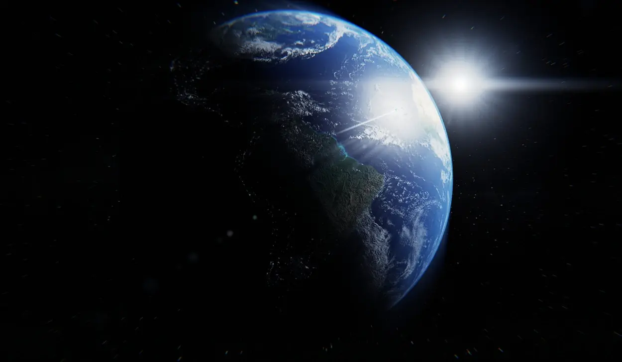 OZONE HOLE WAS SMALLER LAST YEAR THAN IN PREVIOUS DECADES
