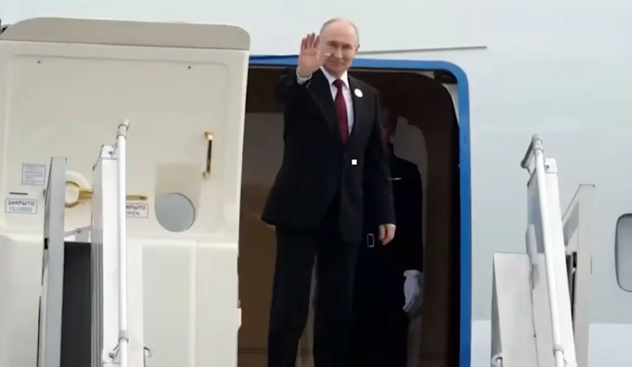 PUTIN WRAPS UP INDIA VISIT