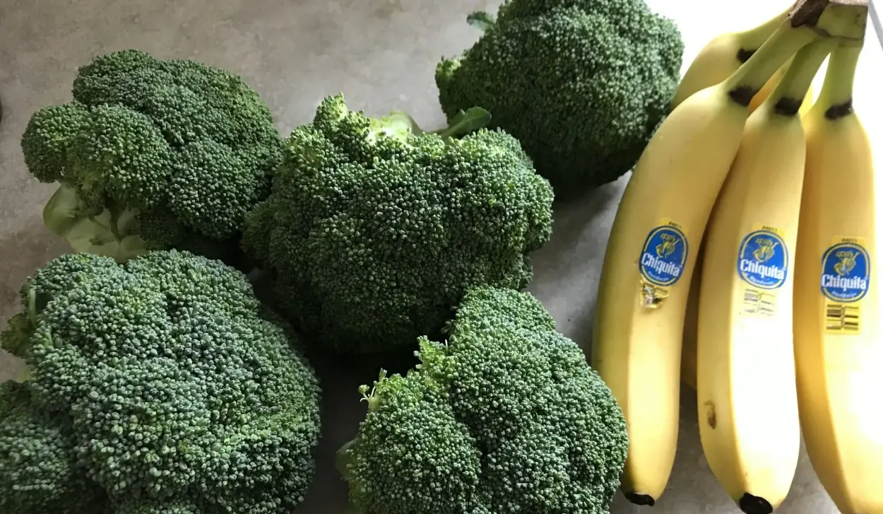 BANANAS AND BROCCOLI MAY HELP CONTROL BLOOD PRESSURE