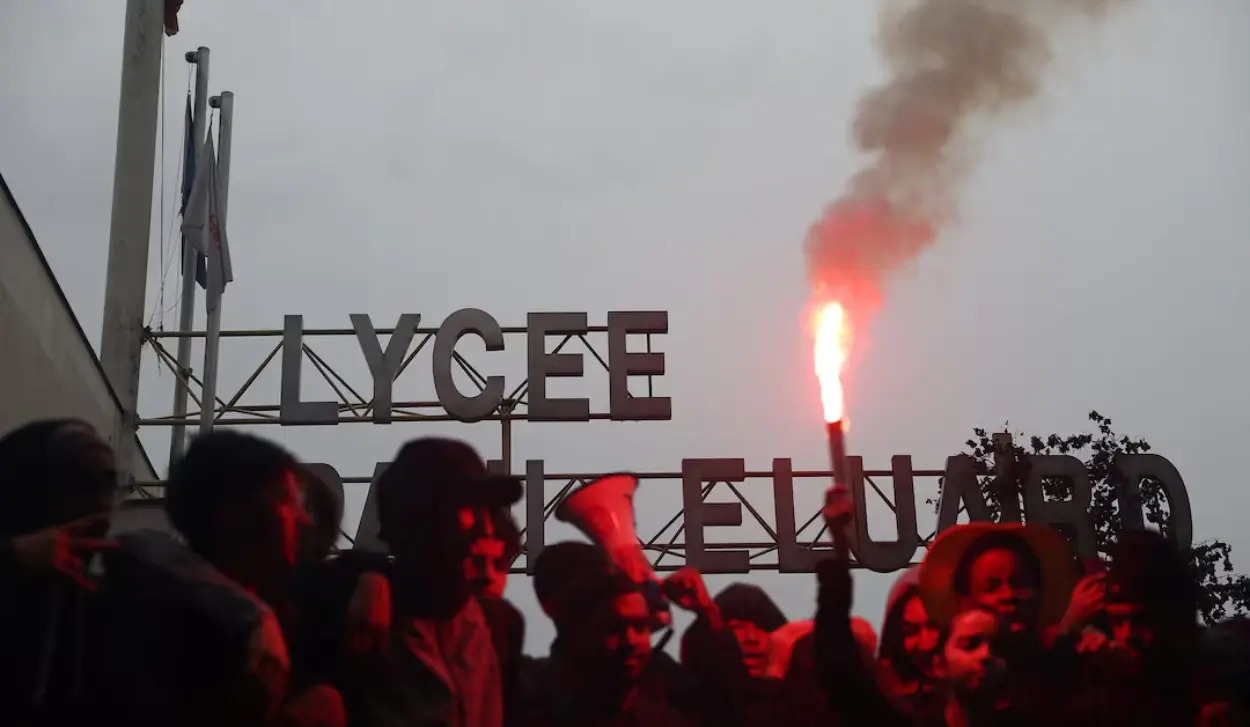 NEARLY 80 PEOPLE INJURED IN HIGH SCHOOL STUDENT PROTESTS