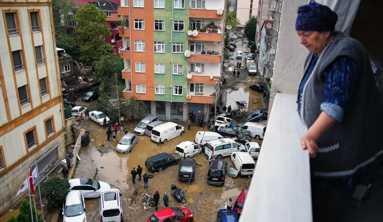 ISTANBUL FLOODS WORST IN MORE THAN 80 YEARS