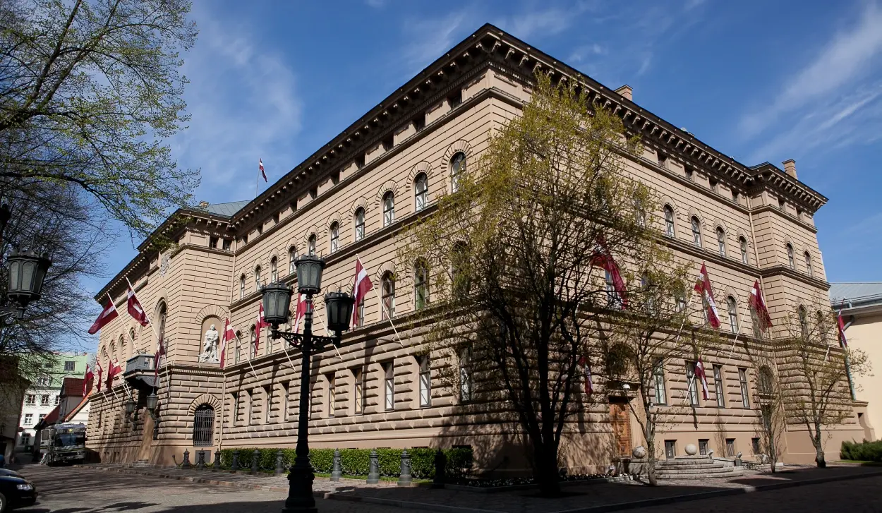 LATVIANS VOTE FOR NEW PARLIAMENT