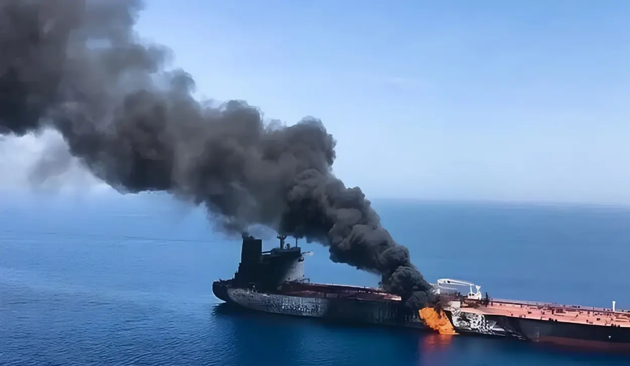 12 INJURED IN PANAMA TANKER ATTACK