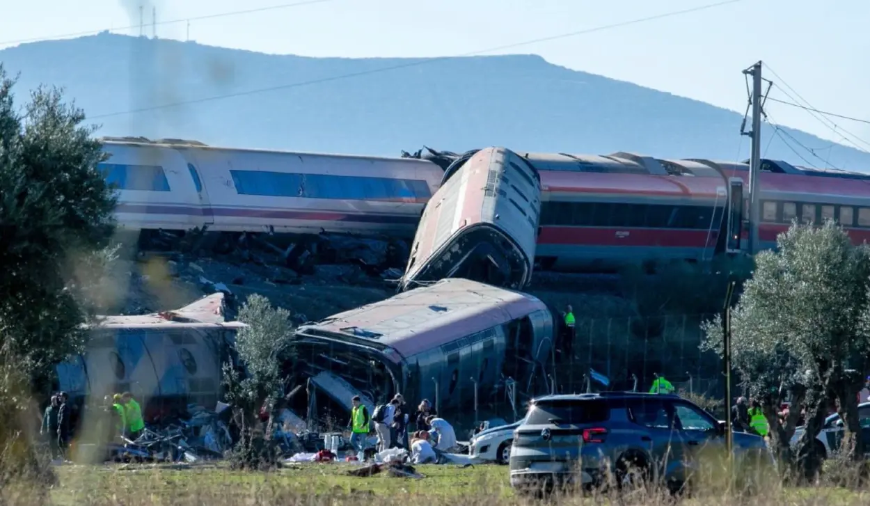 TRAIN CRASH DEATH TOLL RISES TO 50
