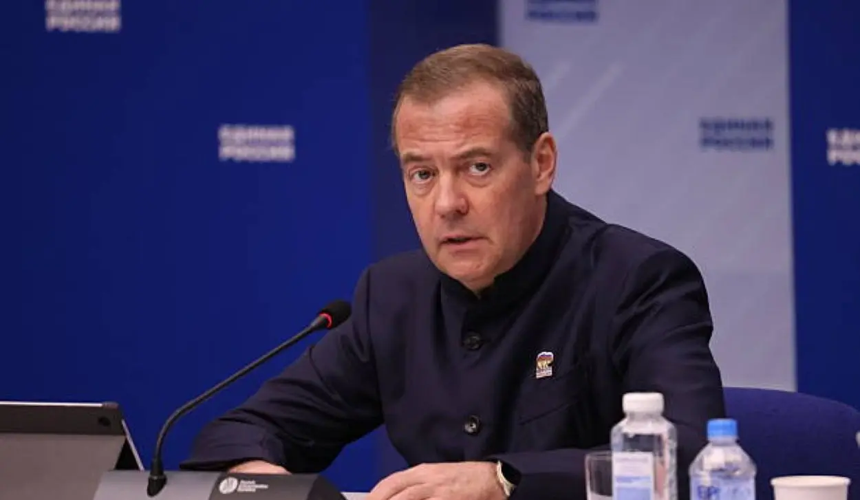 MEDVEDEV: MOSCOW SEES WESTERN ATTEMPTS TO INTERFERE IN SERBIA'S ELECTORAL PROCESS