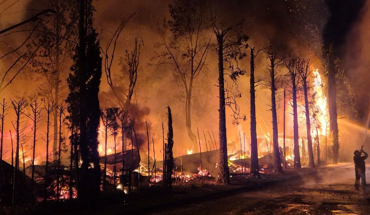 MORE THAN 20 PEOPLE INJURED IN FIRE AT LAKE GARDA