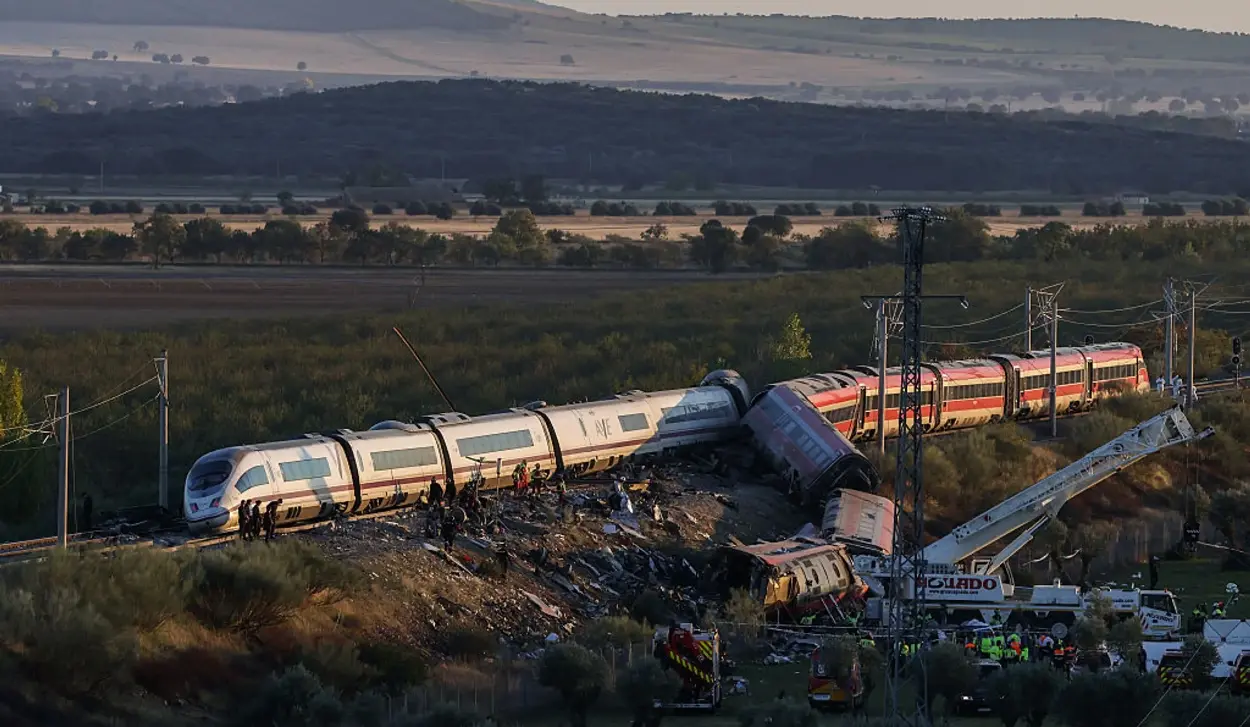 36 VICTIMS OF TRAIN COLLISION IDENTIFIED