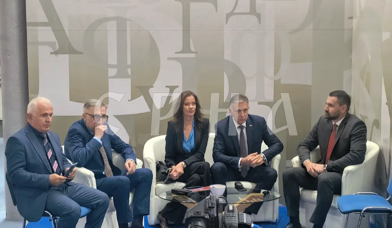 SRPSKA'S PRESENTATION FORMALLY UNVEILED, NUMEROUS PUBLISHERS BEFORE PUBLIC