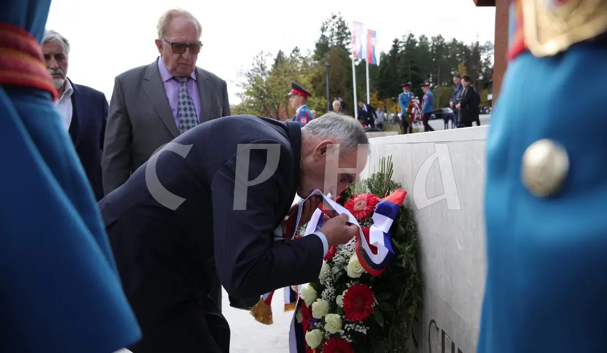WREATH-LAYING MARKS START OF CELEBRATIONS OF 35TH ANNIVERSARY OF NATIONAL ASSEMBLY