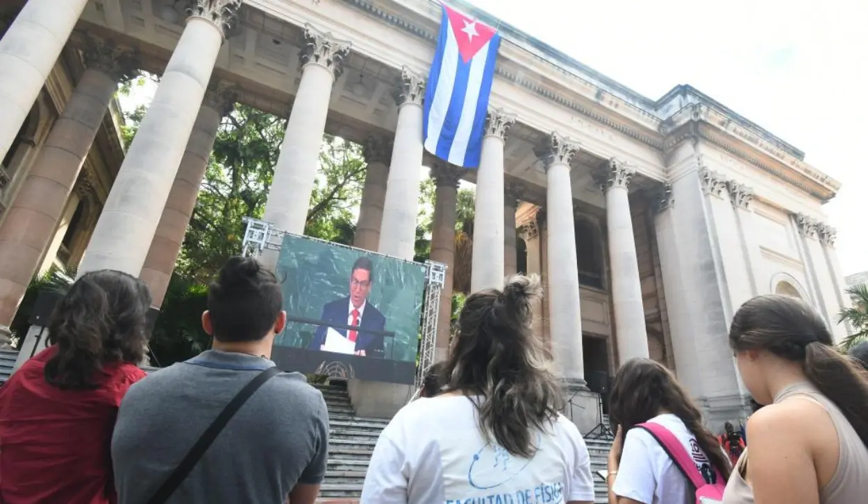 RESOLUTION ENDING U.S. EMBARGO ON HAVANA ADOPTED