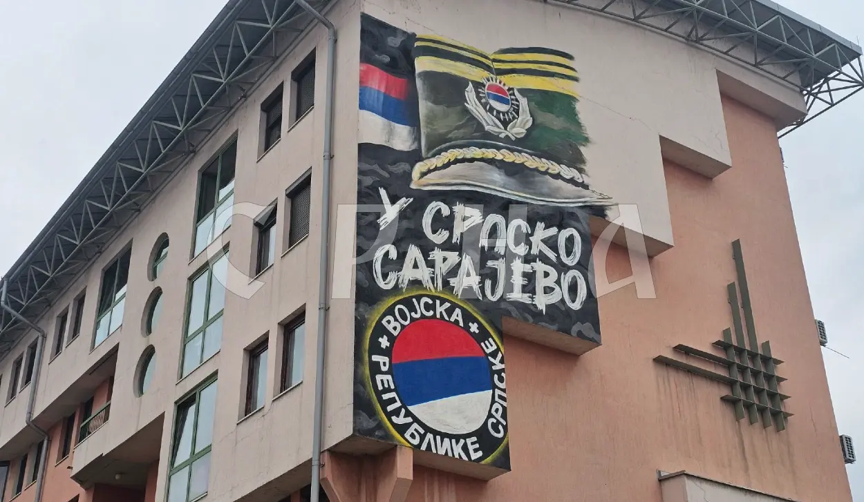 PAINTING OF SERBIAN MILITARY CAP MURAL UNDERWAY