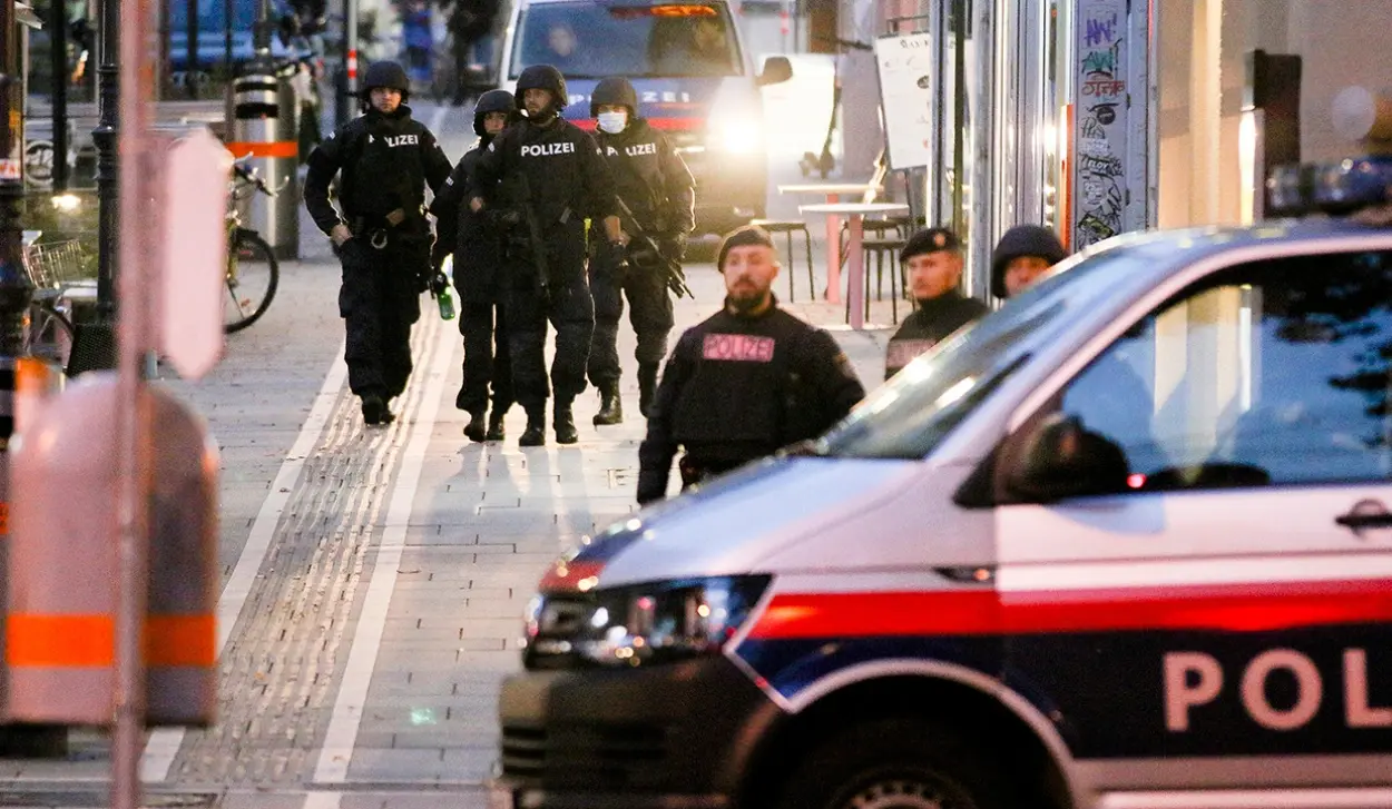 FOUR UKRAINIANS DETAINED IN VIENNA OVER SUSPECTED SPYING