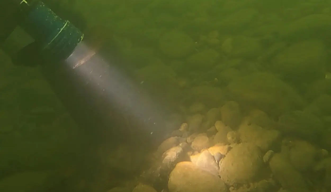 SIGNIFICANT AREAS REMAIN UNCLEARED OF MINES