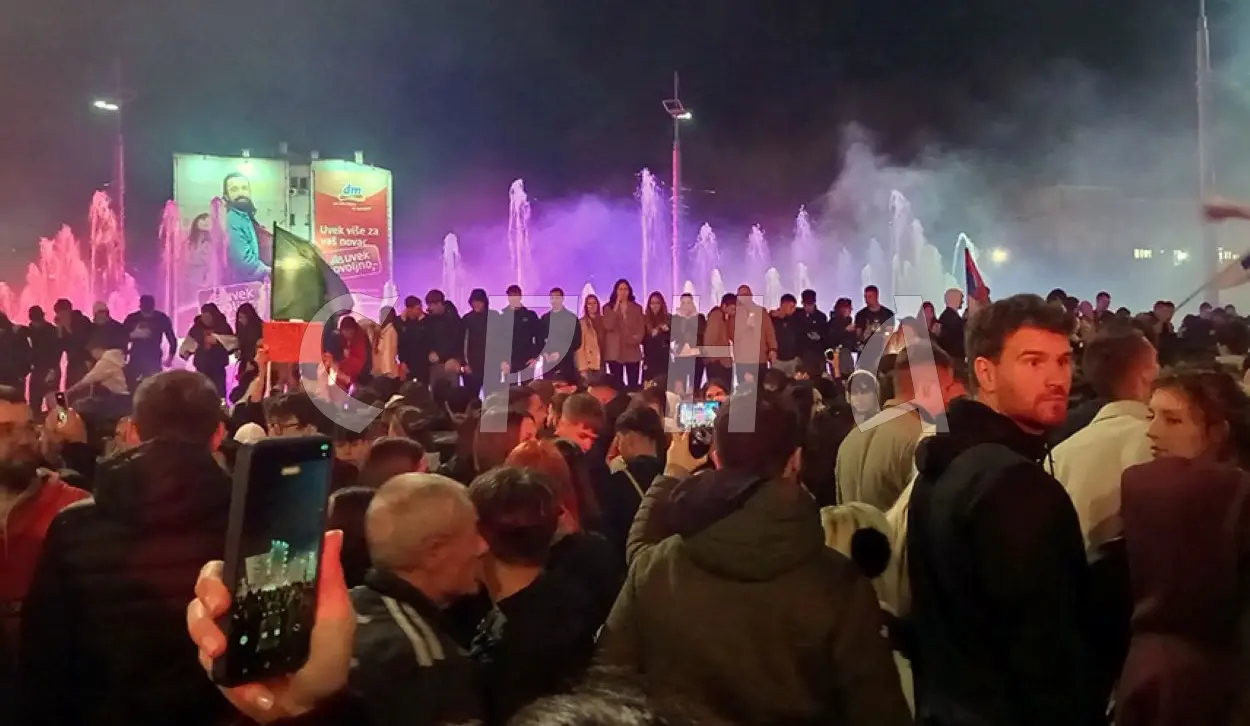DEAFENING ATMOSPHERE AT SLAVIJA SQUARE