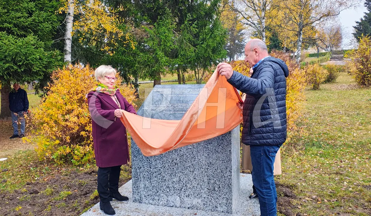 MEMORIAL PLAQUE UNVEILED IN SOKOLAC TO HONOR 287 HUNGARIANS