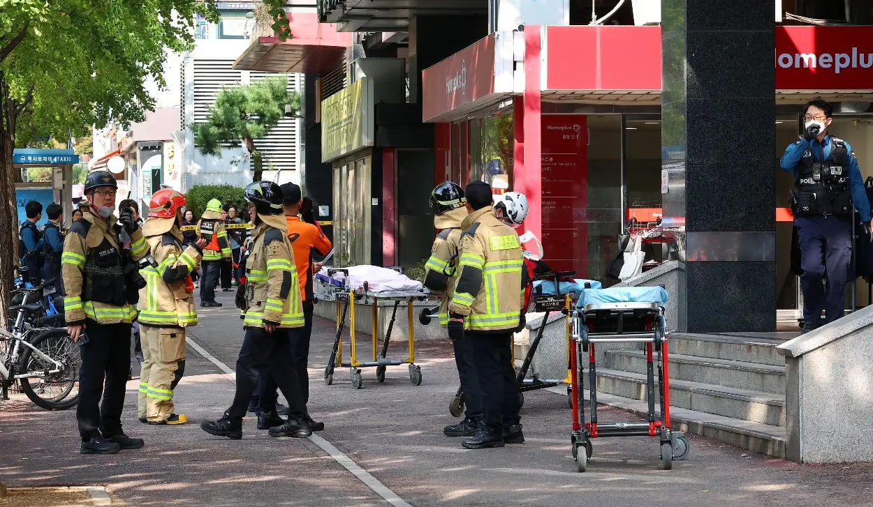 EIGHT HURT IN STABBING RAMPAGE