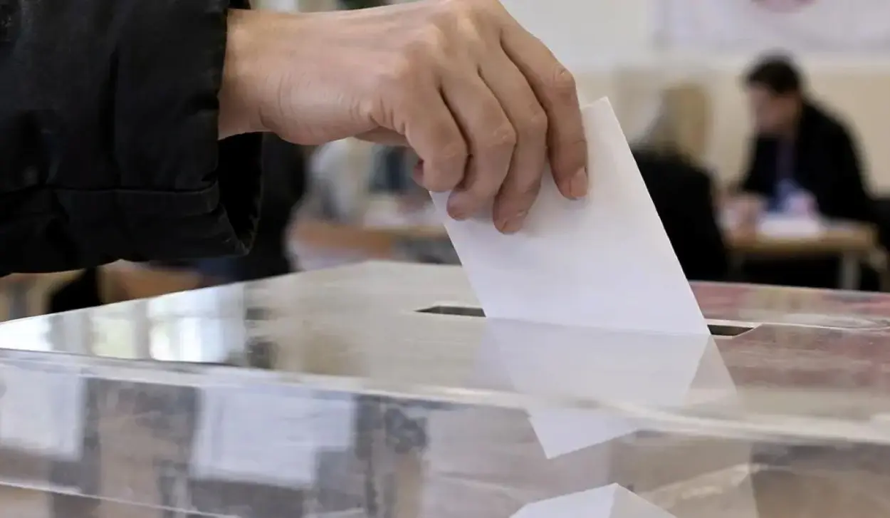 IPSOS, CESID: 12 PERCENT OF VOTERS HAD TURNED OUT BY 9 A.M.