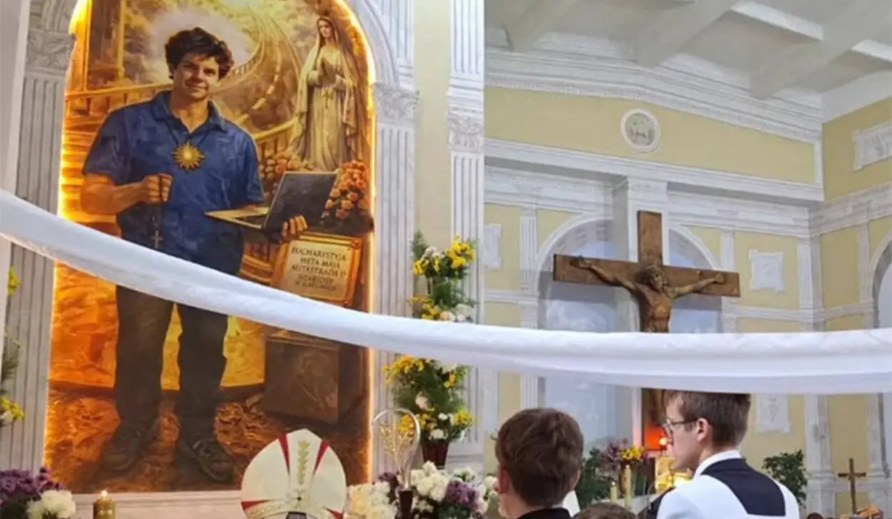 AI-ASSISTED ICON OF "CYBER APOSTLE" BLESSED